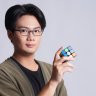 Rubik's Cube - Record Holder Teaches You How to Solve It